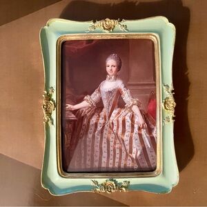 5x7 inches- Elegant Green and Gold Picture Frame